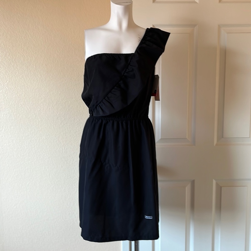 Brand new with tag Roxy one shoulder black cocktail dress Small